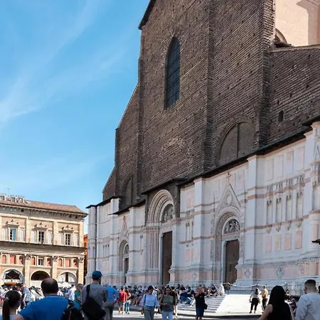 Piazza San Domenico - Bedinbolognacentro Boloňa