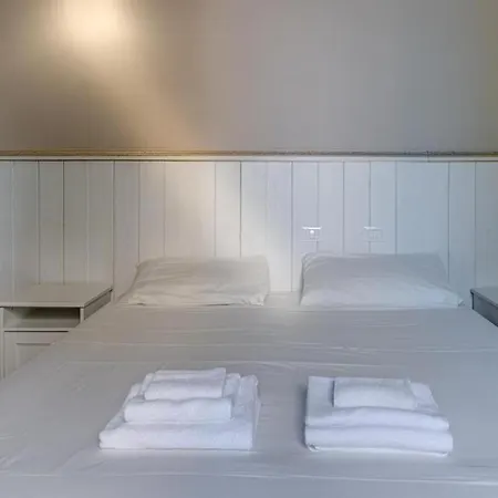 Penzion Piazza San Domenico - Bedinbolognacentro 3*