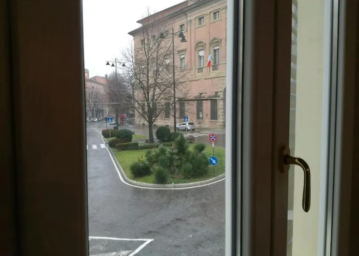 Piazza San Domenico - Bedinbolognacentro بولونيا