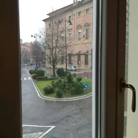 Piazza San Domenico - Bedinbolognacentro בולוניה